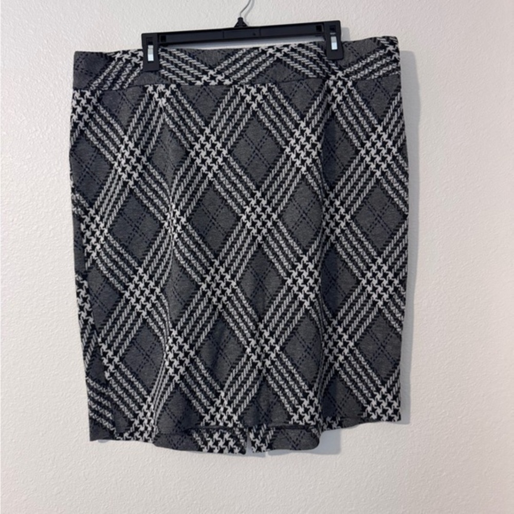 Vintage Lane Bryant Black and Gray Houndstooth Skirt Size 20